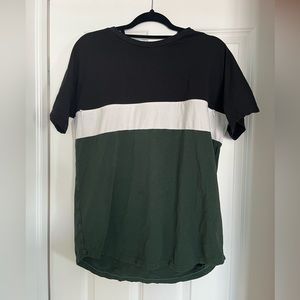 Move Mama Nursing tee. Unzips at stripe for nursing access.